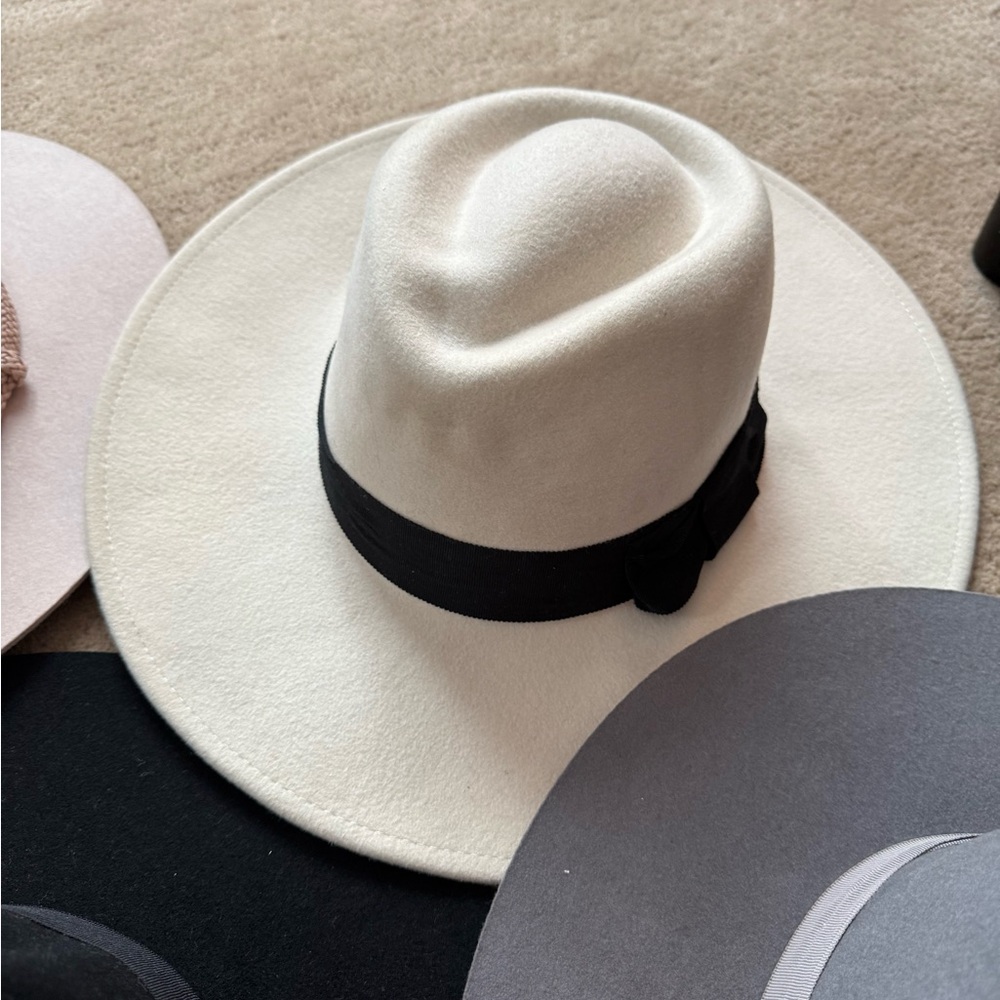 Brixton Fedora Hat -cream /black